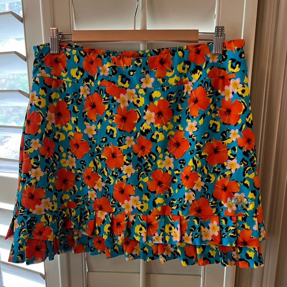 Tzu Tzu Sport ChaCha Skort XL
